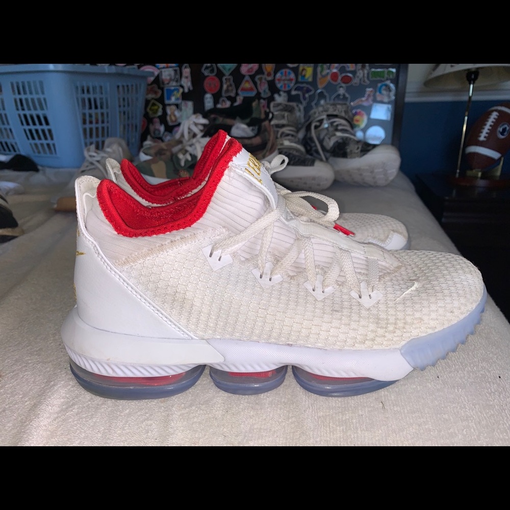 Lebrons - Picture 3 of 4